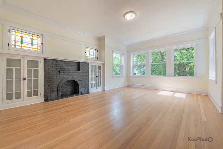 Property Photo:  3818 N Kimball Avenue 2  IL 60618 