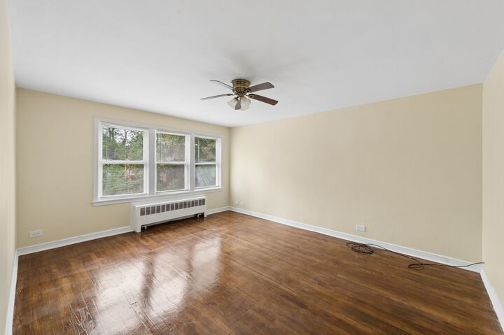 Property Photo:  6547 N California Avenue 2N  IL 60645 