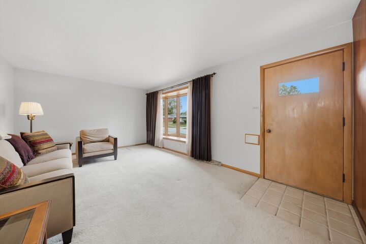 Property Photo: 171 Serena Drive IL 60411