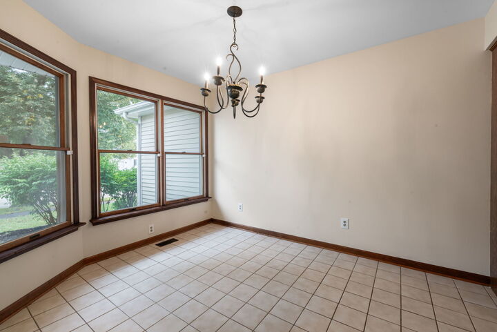 Property Photo:  214 S Harrison Street  IL 60134 