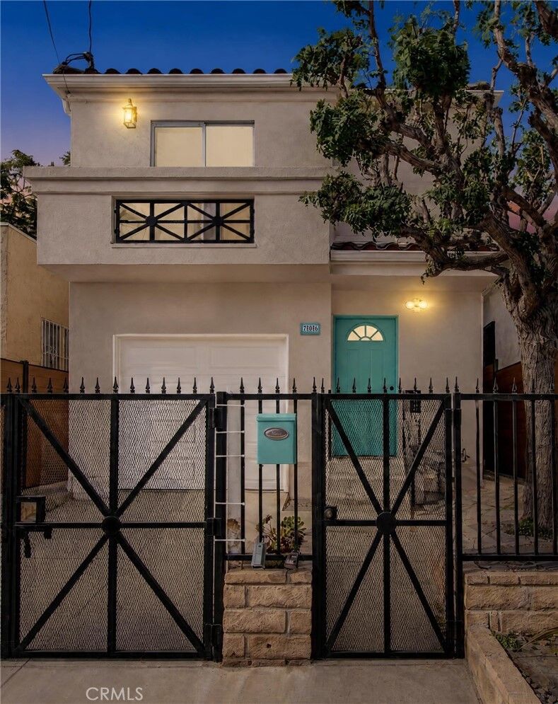 Property Photo:  706 Amador  CA 90012 