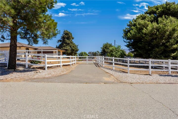 Property Photo:  1022 S 22nd  CA 92220 