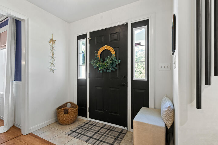 Property Photo: 22 Kingsbury Lane ME 04043