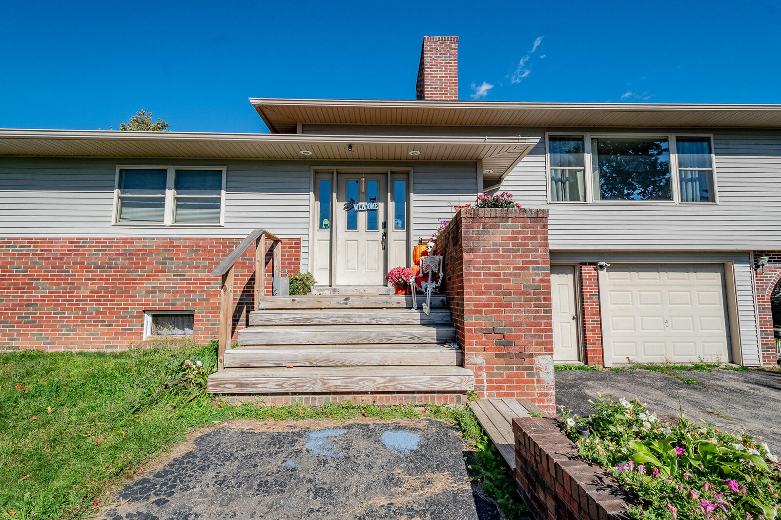 Property Photo: 184 Main Road ME 04422
