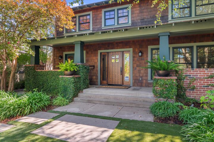 Property Photo: 1709 37th Street CA 95816
