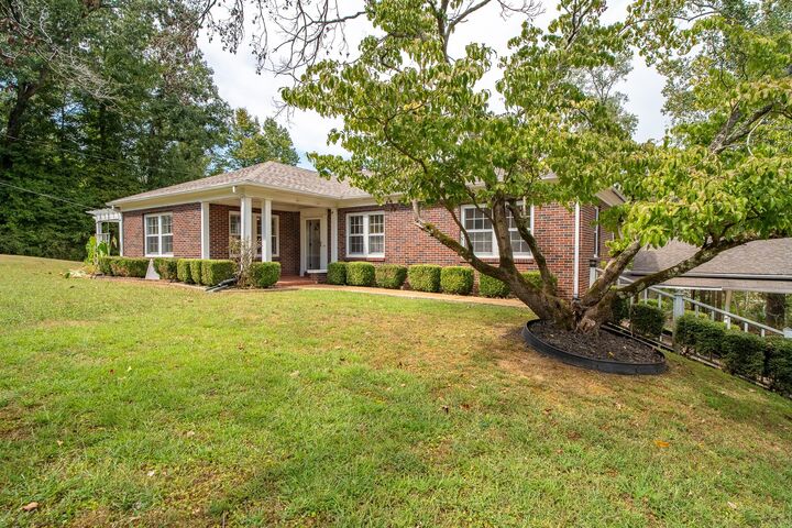 Property Photo: 214 McWilliams St TN 38485