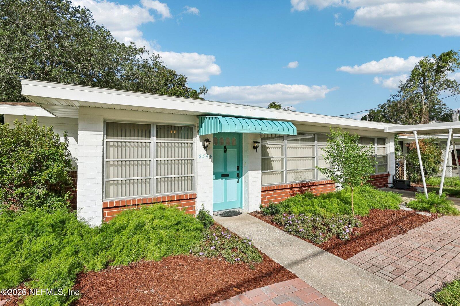 Property Photo: 2344 Bayview Road FL 32210