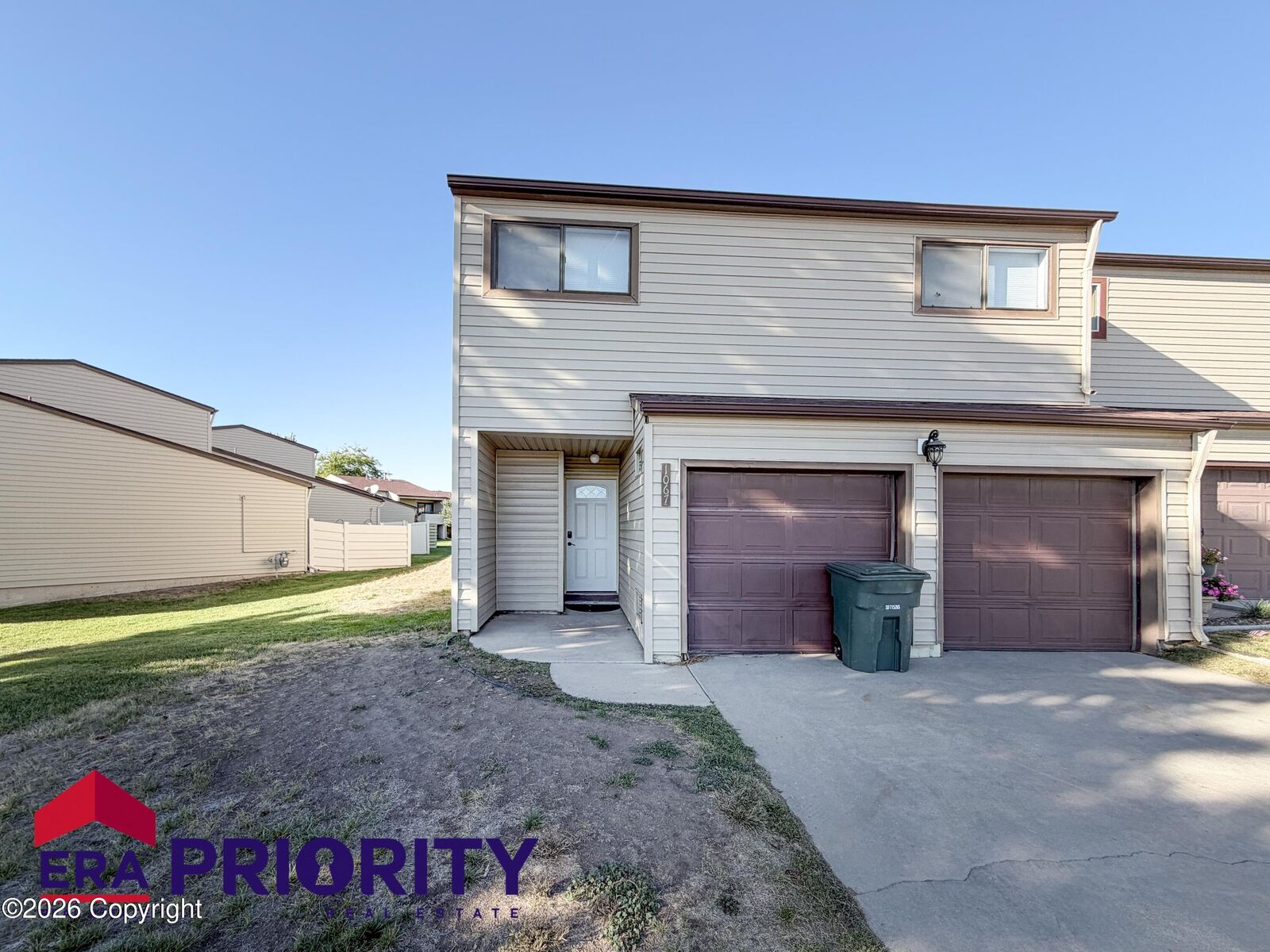 Property Photo: 1067 E 12th St - WY 82716