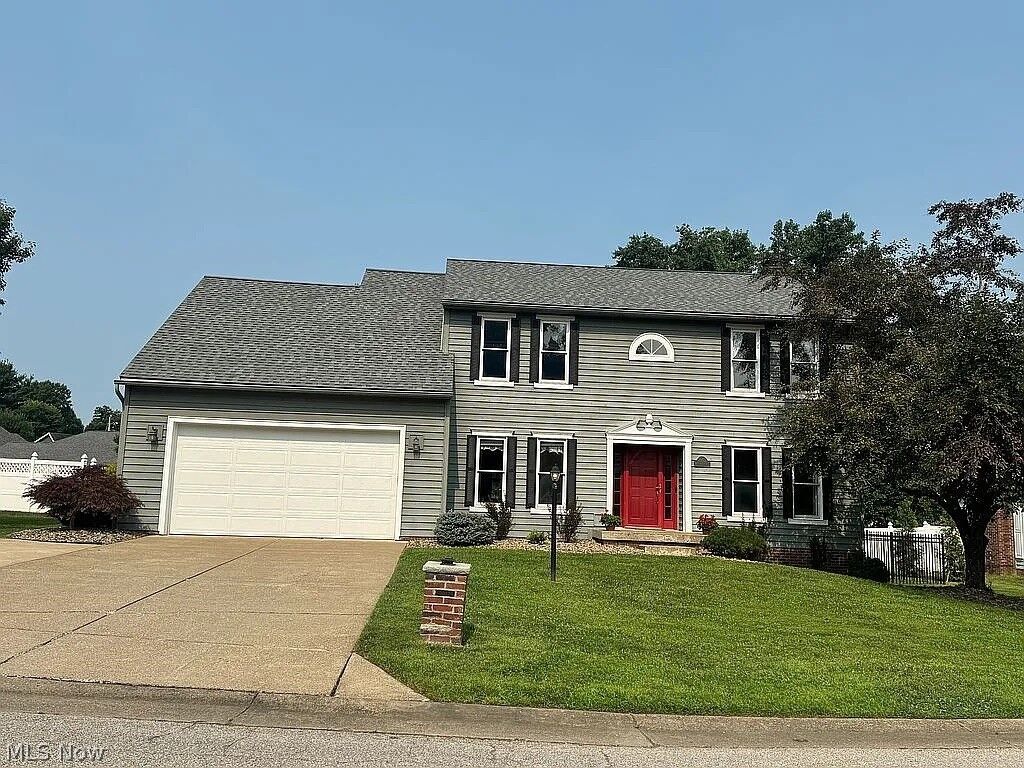 Property Photo: 1103 Greenmont Circle WV 26105