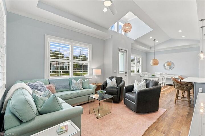 Property Photo: 7226 Saona Ct FL 34113
