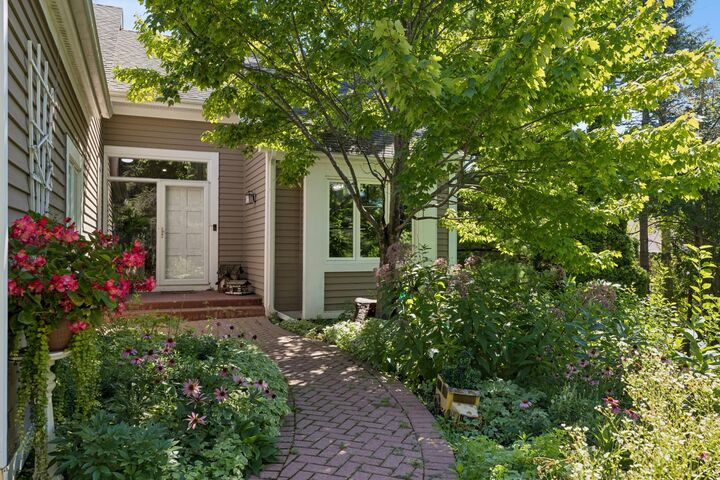 Property Photo:  3705 Oakton Ridge  MN 55305 