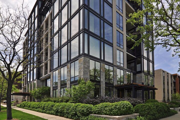 Property Photo: 301 Kenwood Parkway 302 MN 55403