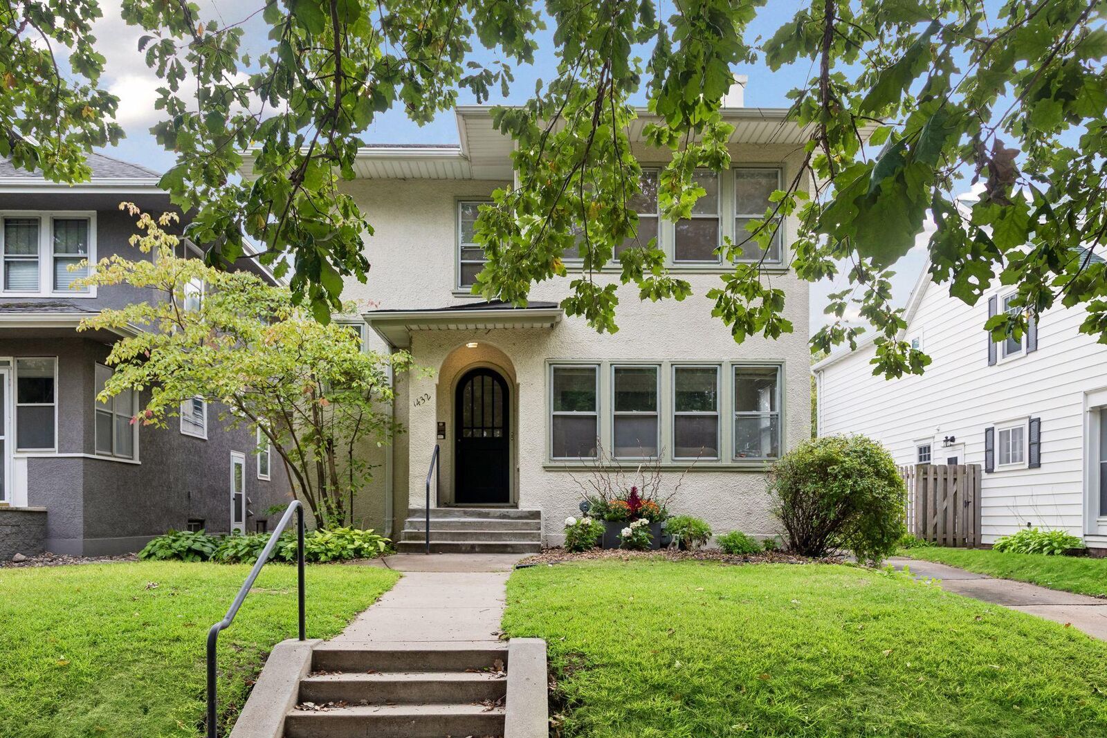 Property Photo:  1432 Goodrich Avenue  MN 55105 