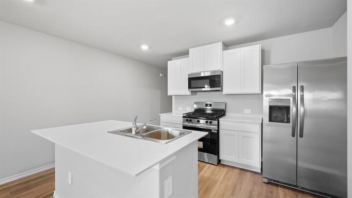 Property Photo: 305 Telephone Street TX 76059