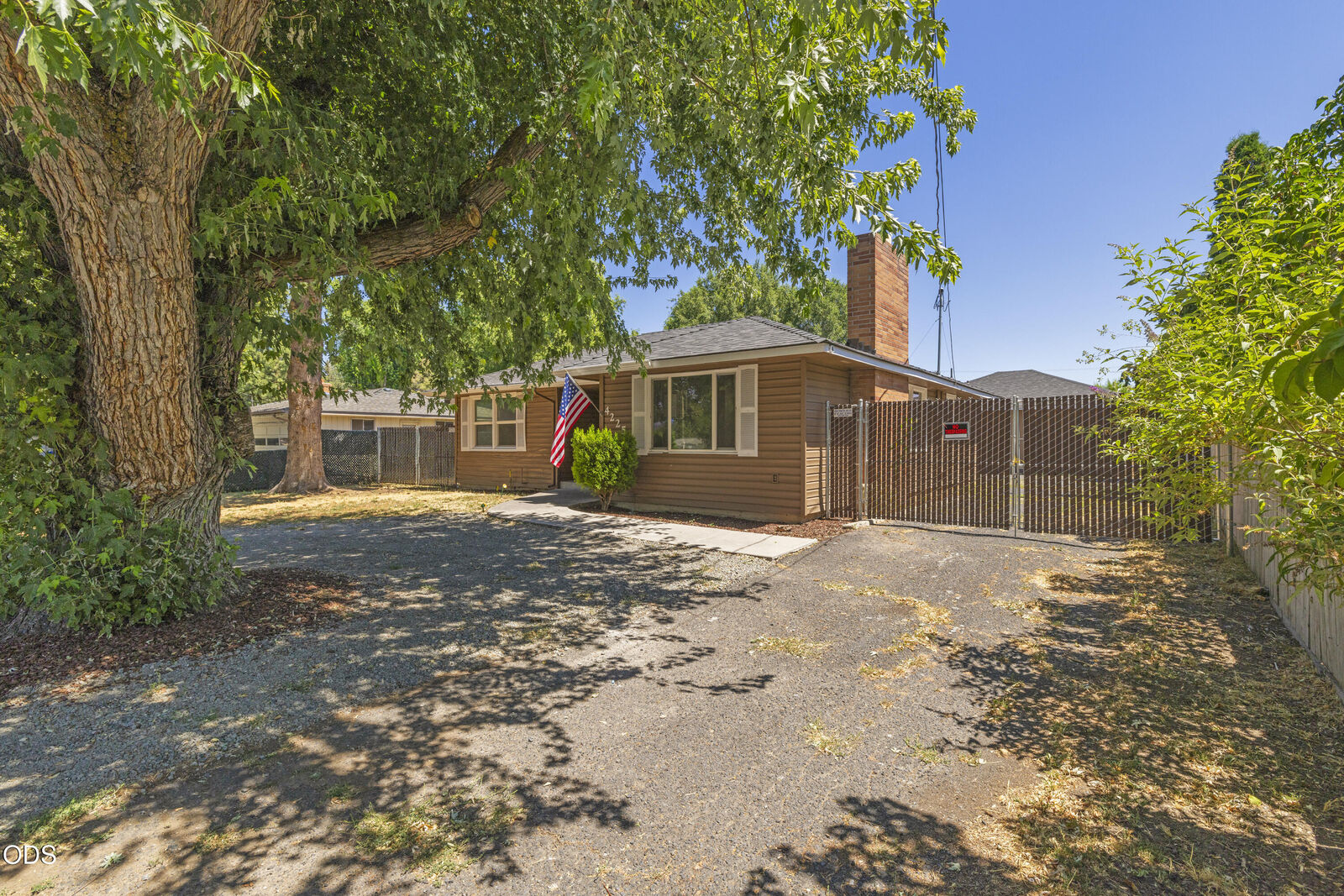 Property Photo: 4225 Summers Lane OR 97603