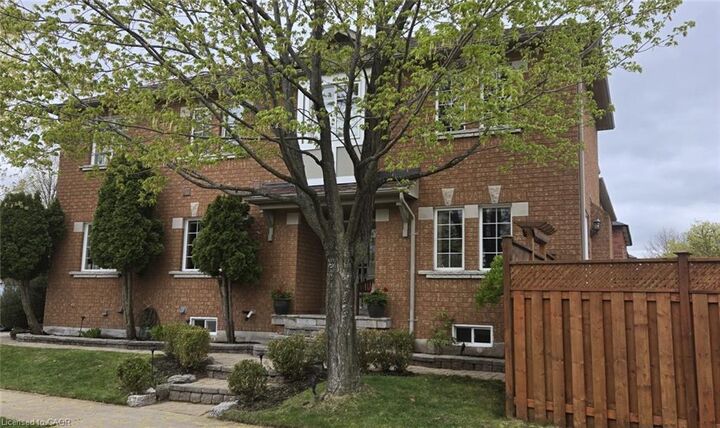 Property Photo:  1347 Brookstar Drive  ON L6M 3W1 