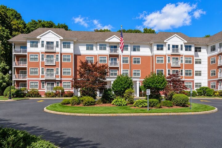 Property Photo:  250 Main Street 402  MA 01749 