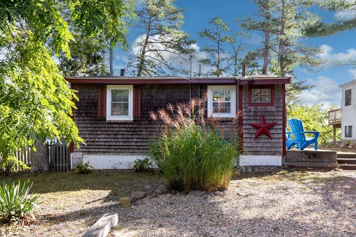 Property Photo:  33 Central Ave  MA 02360 
