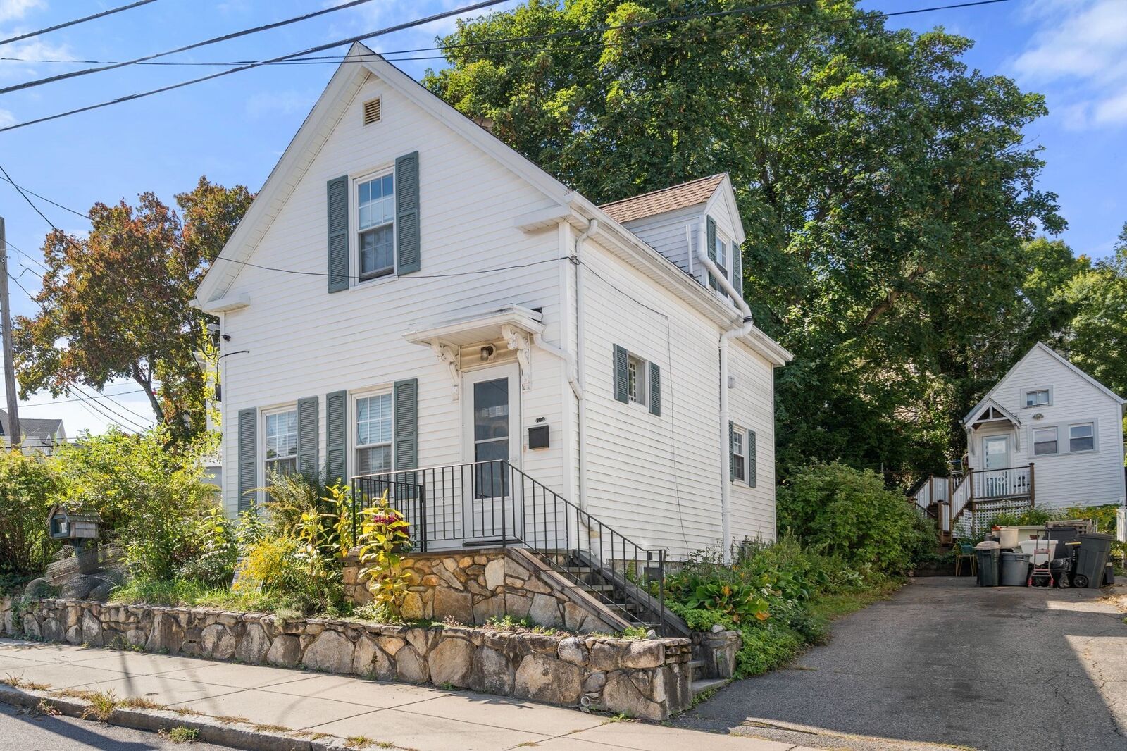 Property Photo: 109 Orange MA 02131