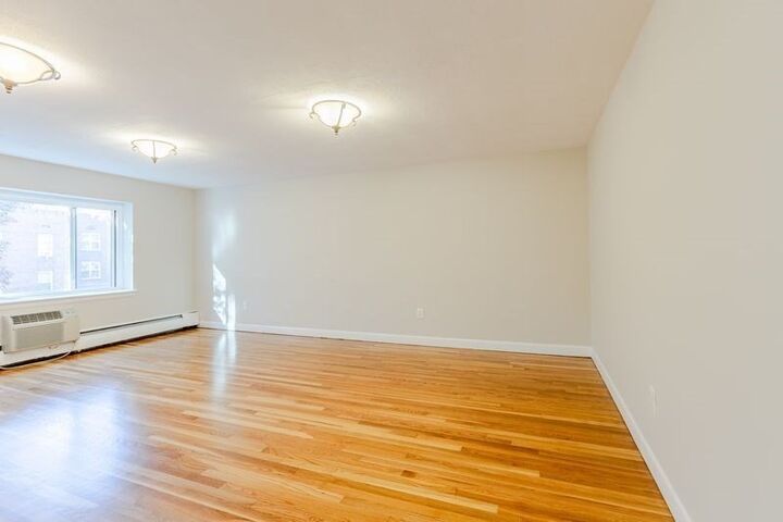 Property Photo: 133 Beaconsfield 44 MA 02445