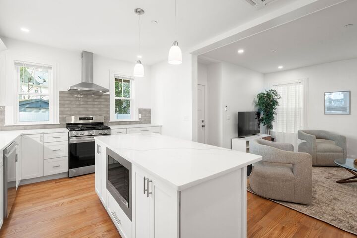 Property Photo:  8 Brookside Ave 1  MA 02130 