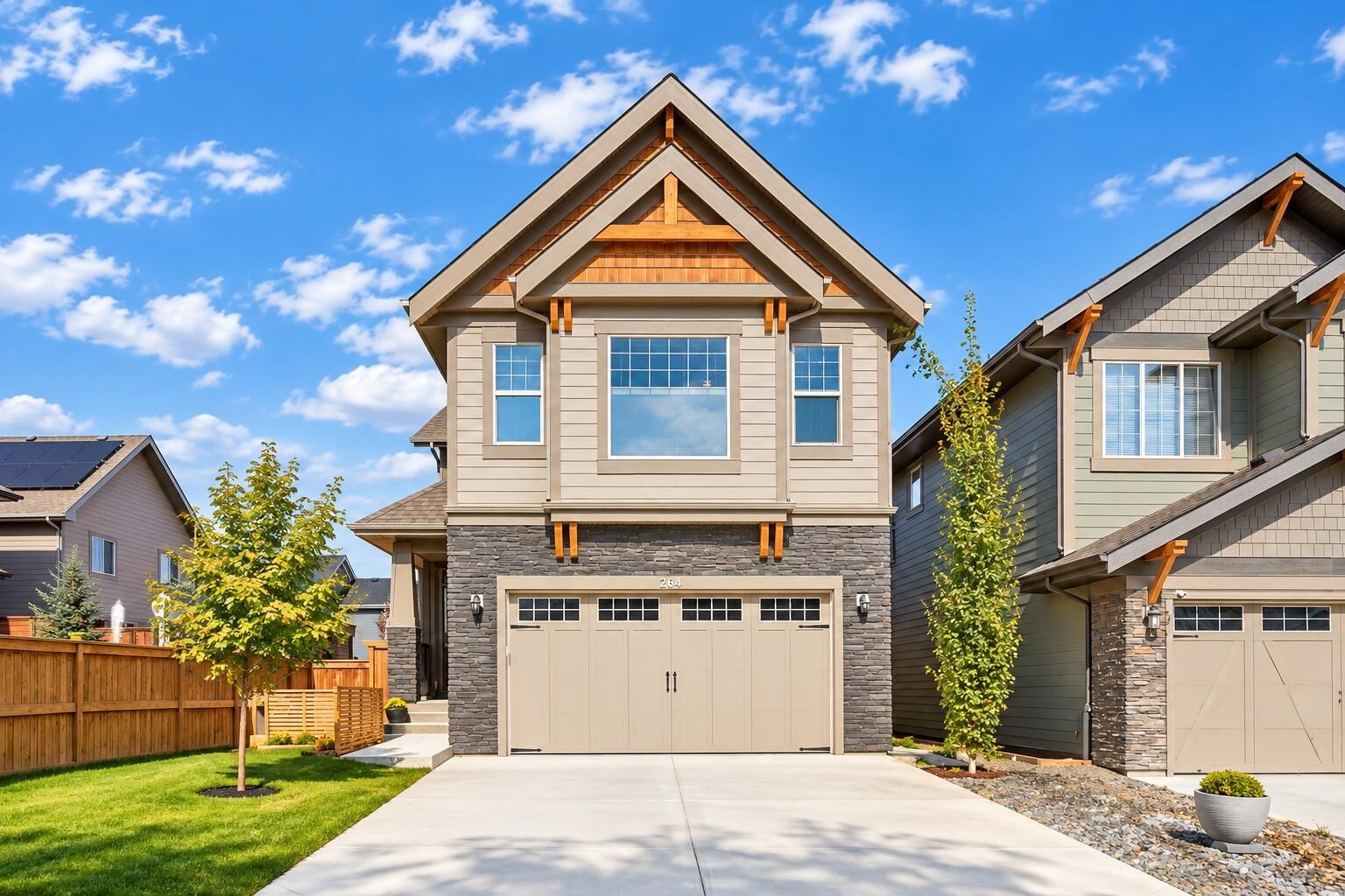 Property Photo:  264 Riviera Way  AB T4C 0Z2 