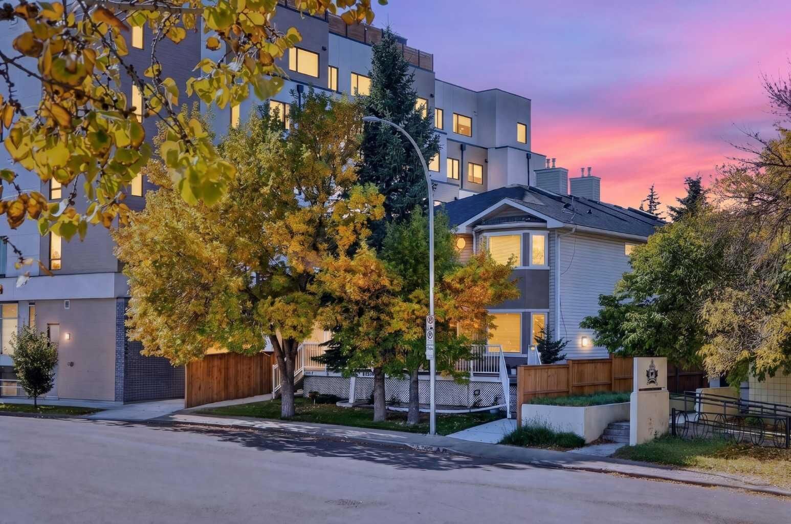 Property Photo: 2811 24A Street SW 2 AB T3E 1W1