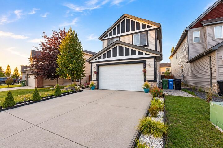 Property Photo:  58 Copperleaf Terrace SE  AB T2Z 0H9 