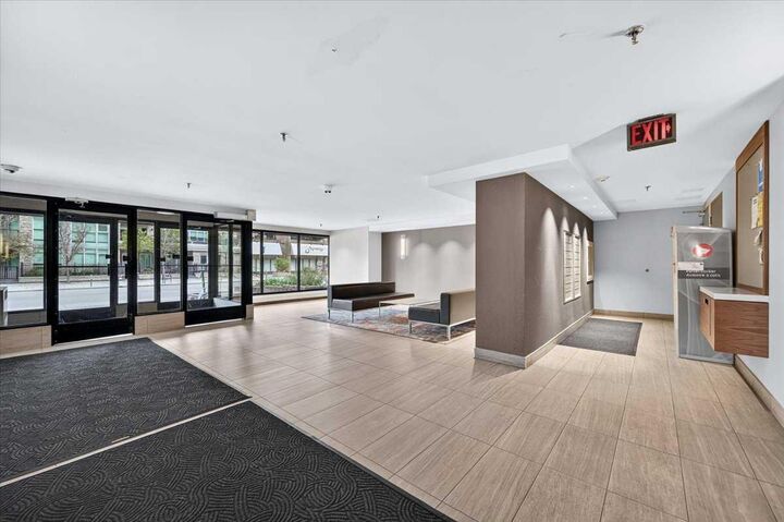 Property Photo:  735 12 Avenue SW 402  AB T2R 1J7 