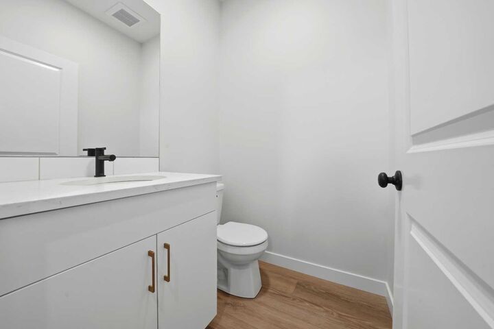 Property Photo:  81 Pinnacle Close  AB T4M 0M3 