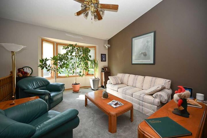 Property Photo:  4016 Hees Drive  AB T9S 1J5 