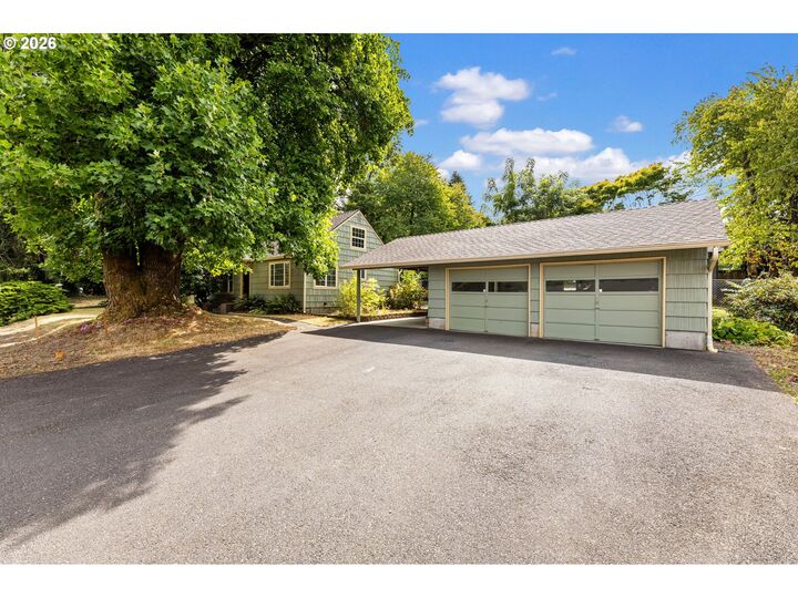 Property Photo:  907 Pioneer St  WA 98642 