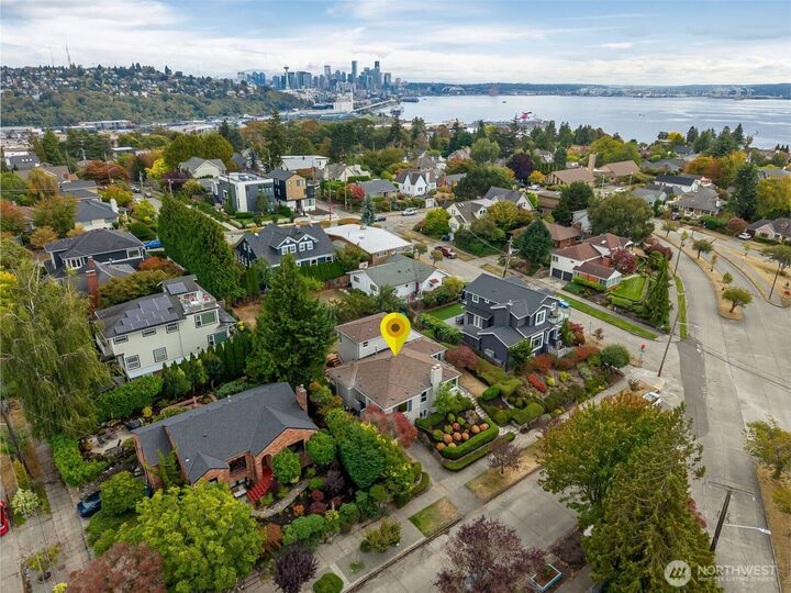 Property Photo: 1908 29th Avenue W WA 98199