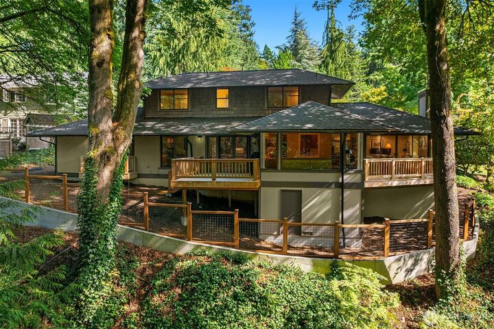 Property Photo: 2511 131st Place NE WA 98005