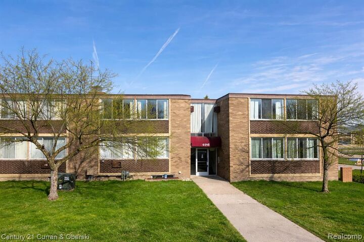 Property Photo: 6015 Southfield Road 5 MI 48228