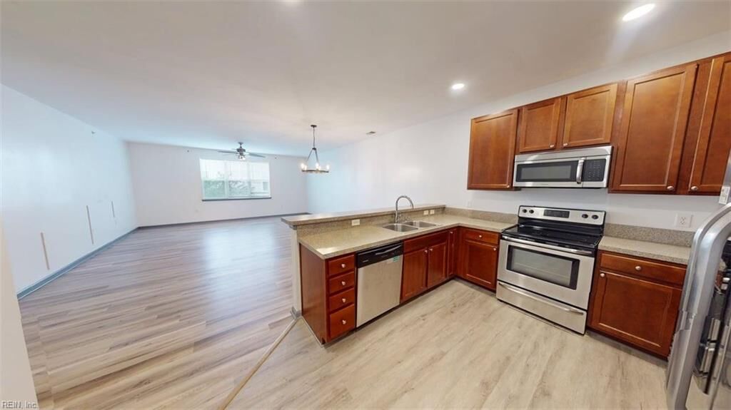 Property Photo:  4332 Hillingdon Bnd 206  VA 23321 