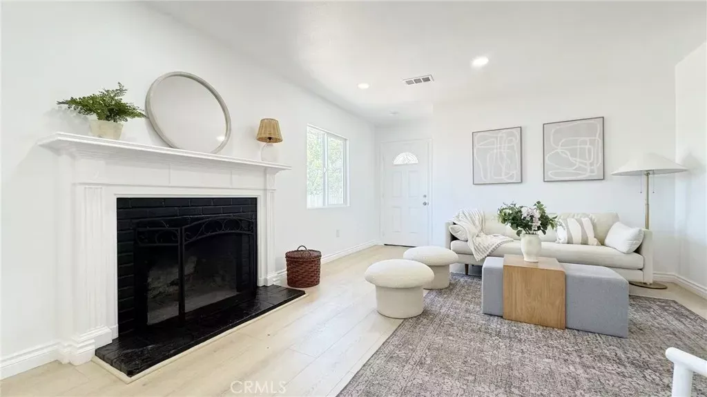 Property Photo: 354 Van Ness CA 91786