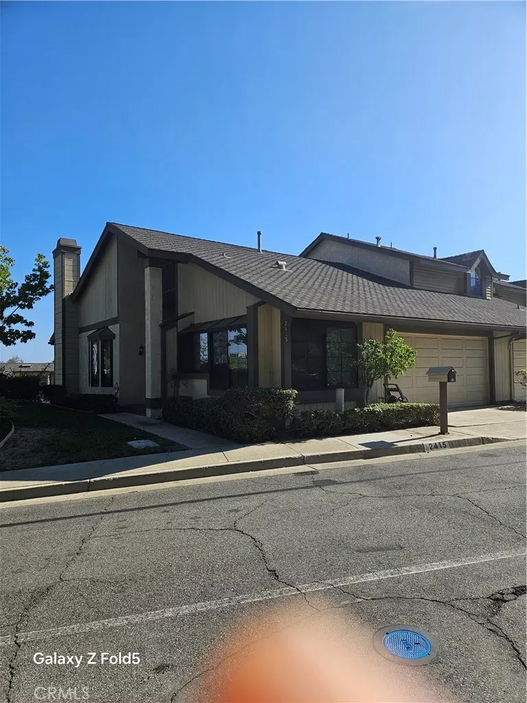Property Photo:  2415 Applewood Circle  CA 92833 