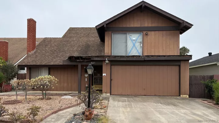 Property Photo: 8645 Perseus Rd CA 92126