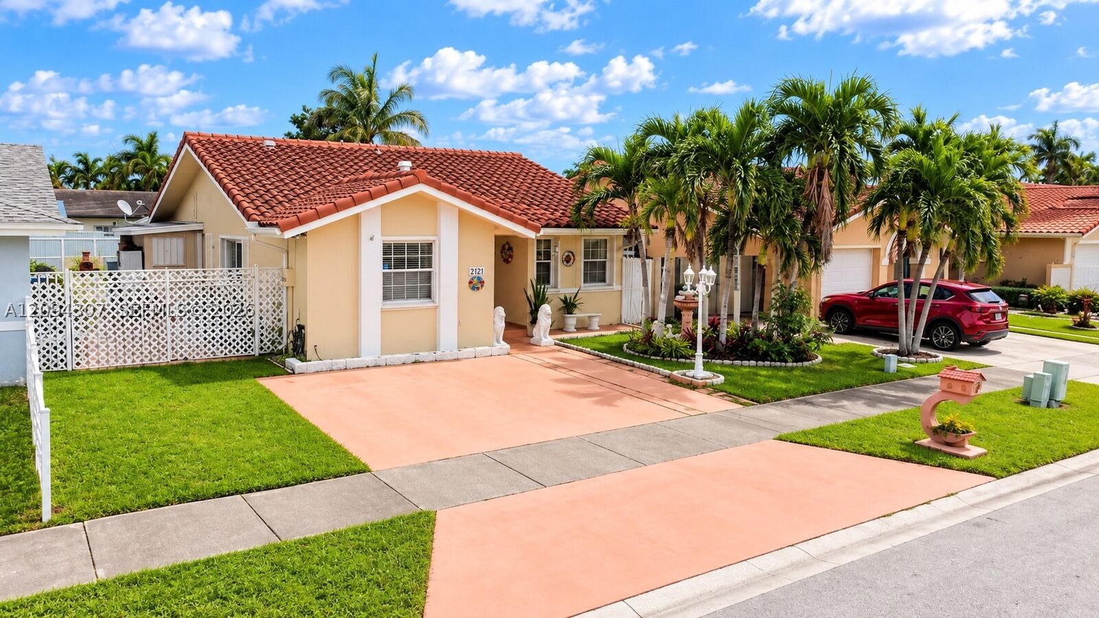 Property Photo:  2421 SW 142nd Pl  FL 33175 