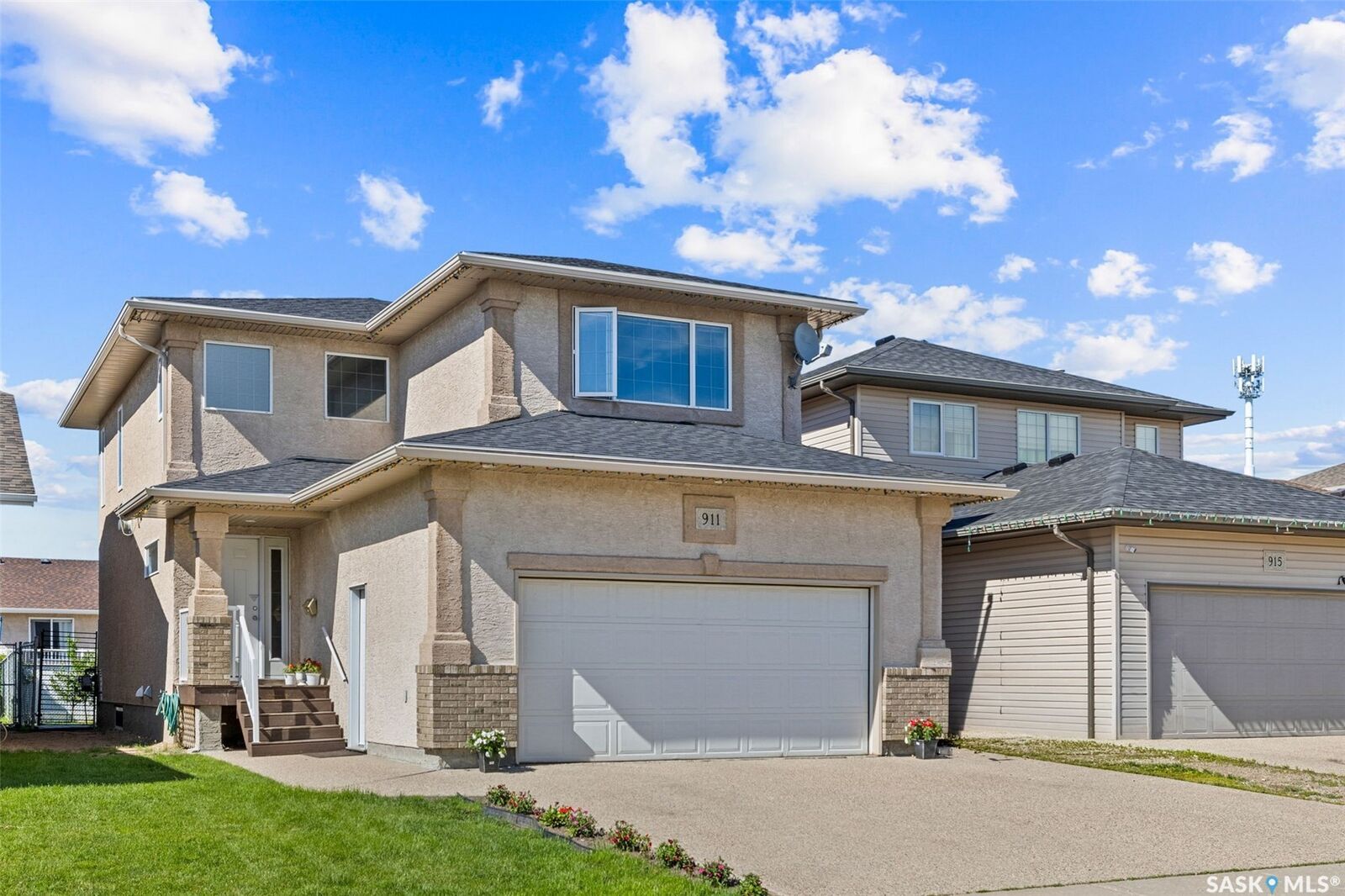 Property Photo:  911 Gull Road  SK S4N 7P9 