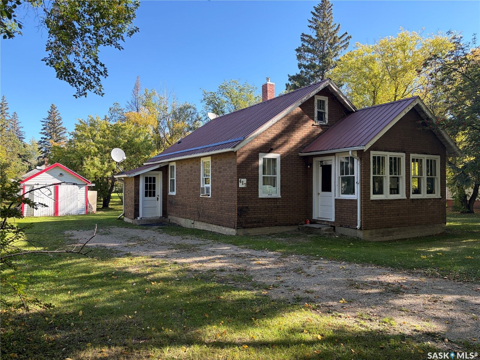 Property Photo:  417 3rd Avenue  SK S0A 3S0 