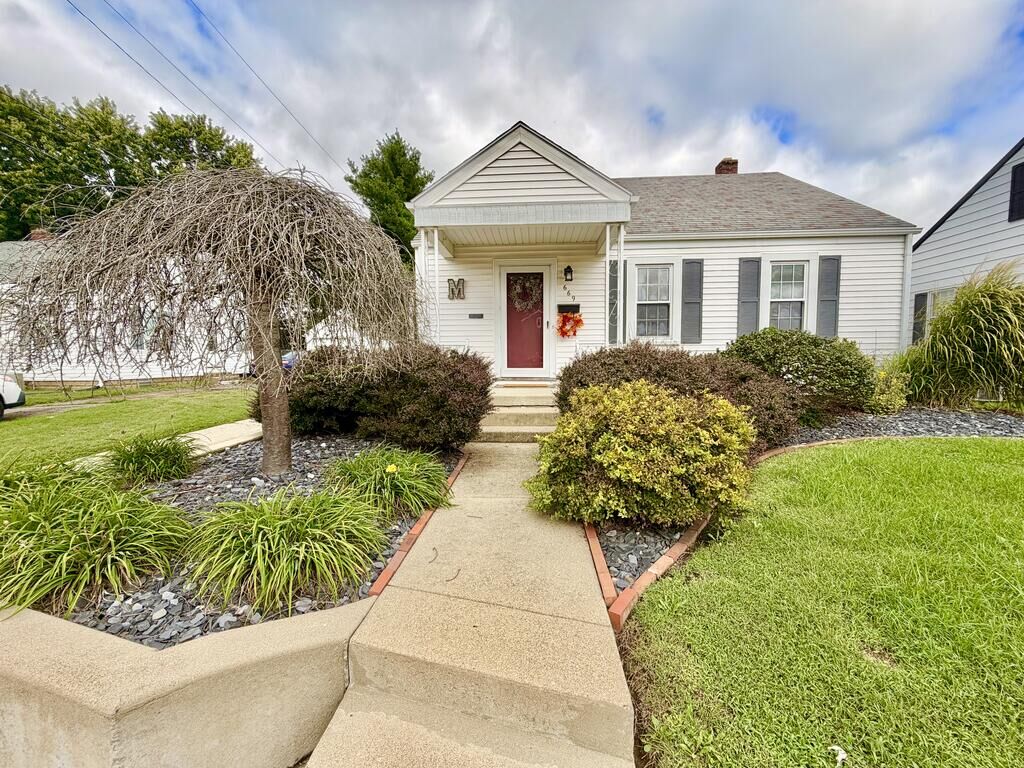 Property Photo:  669 Beechwood Street  OH 45601 