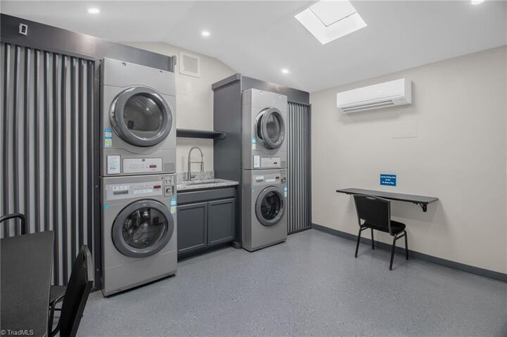 Property Photo:  105 Dahl Street  NC 27025 
