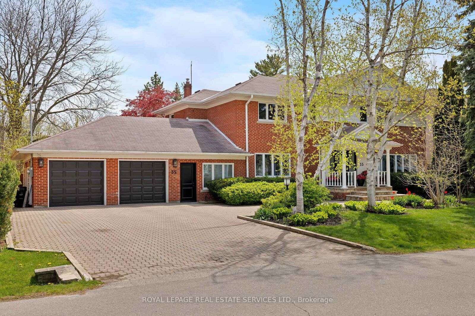 Photo de la propriété: 35 Bywood Drive ON M9A 1M1