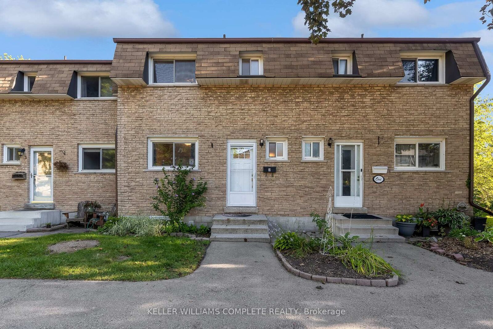 Property Photo:  1420 Garth Street 2  ON L9B 1R6 