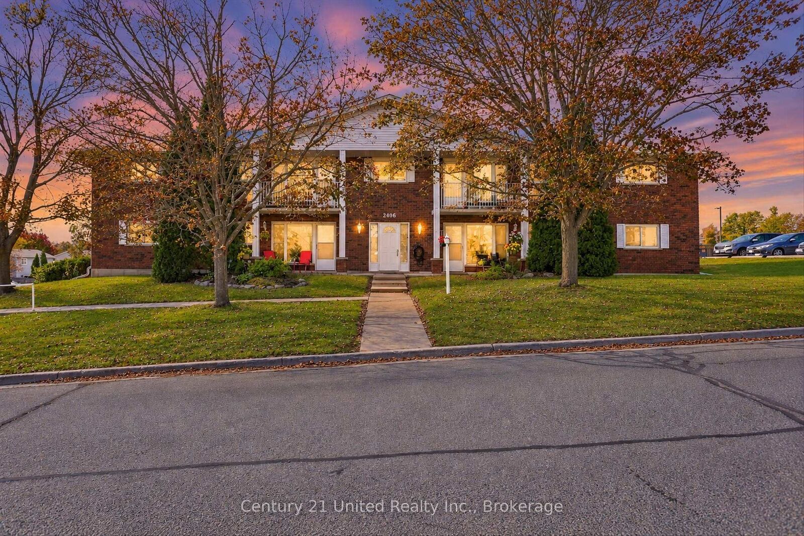 Property Photo:  2406 Mountland Drive 202  ON K9K 2E1 