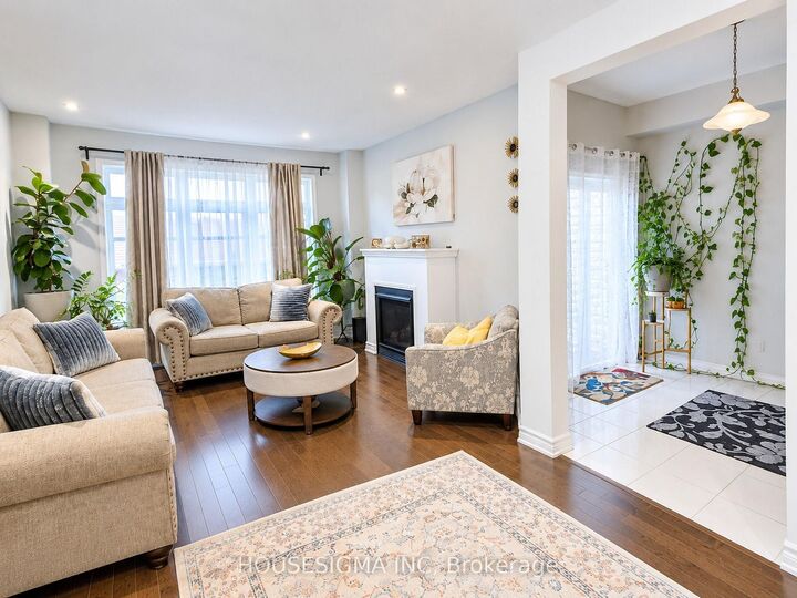 Photo de la propriété:  63 Tapadero Avenue  ON K2V 0E1 