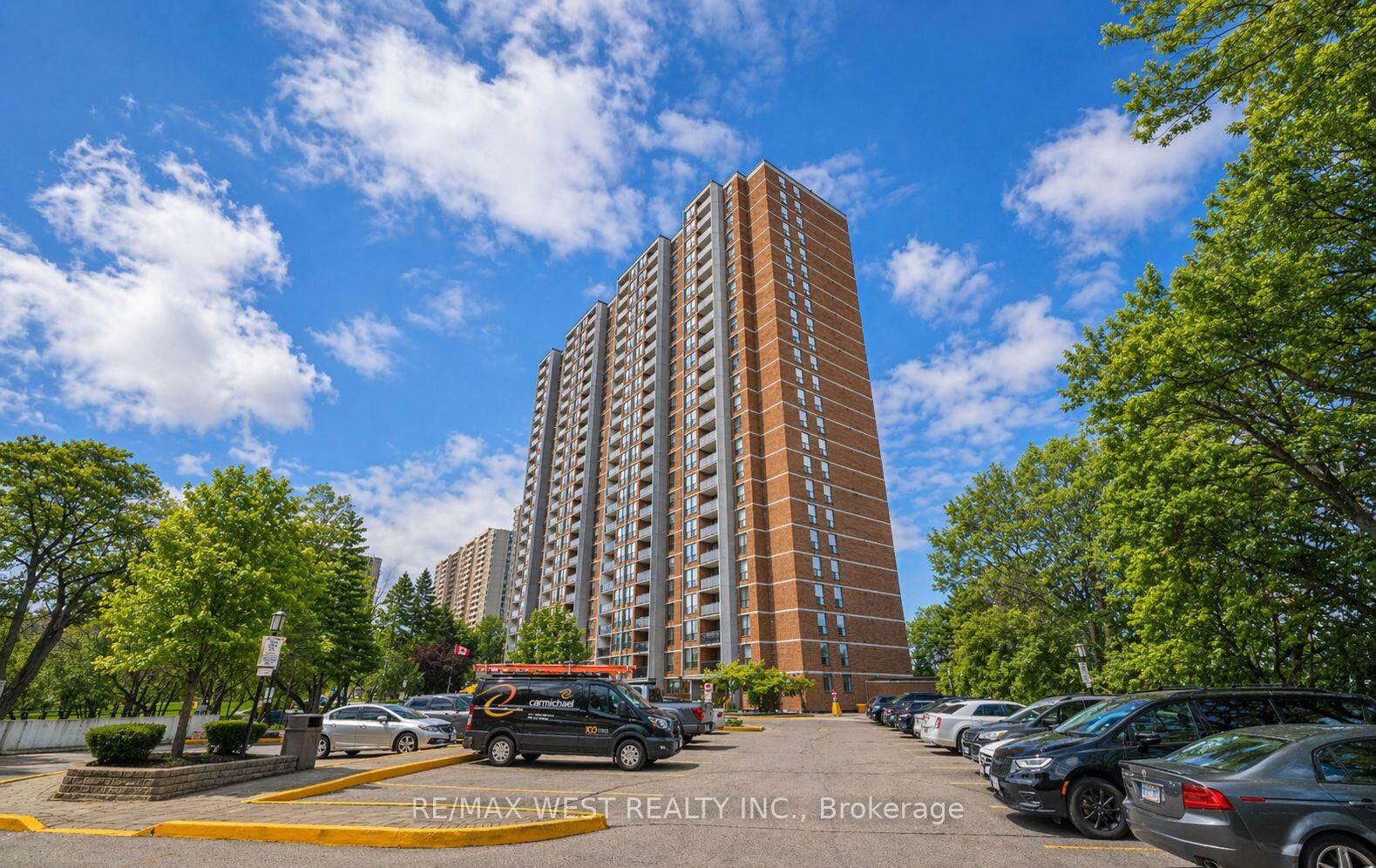 Property Photo:  85 Emmett Avenue 1503  ON M6M 5A2 