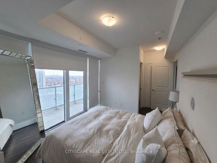 Property Photo:  4655 Metcalf Avenue 307  ON L5M 0Z7 